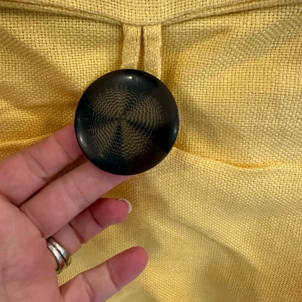 POTTERY BARN Pillow Cover TEXTURED 100% LINEN Big Button Butter Yellow 18 in
